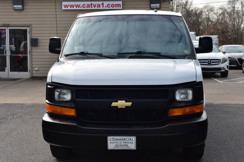 2015 Chevrolet Express Cargo Work Van photo 3