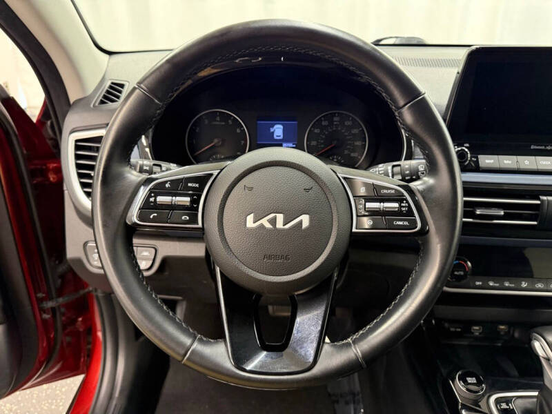 2023 Kia Seltos S
