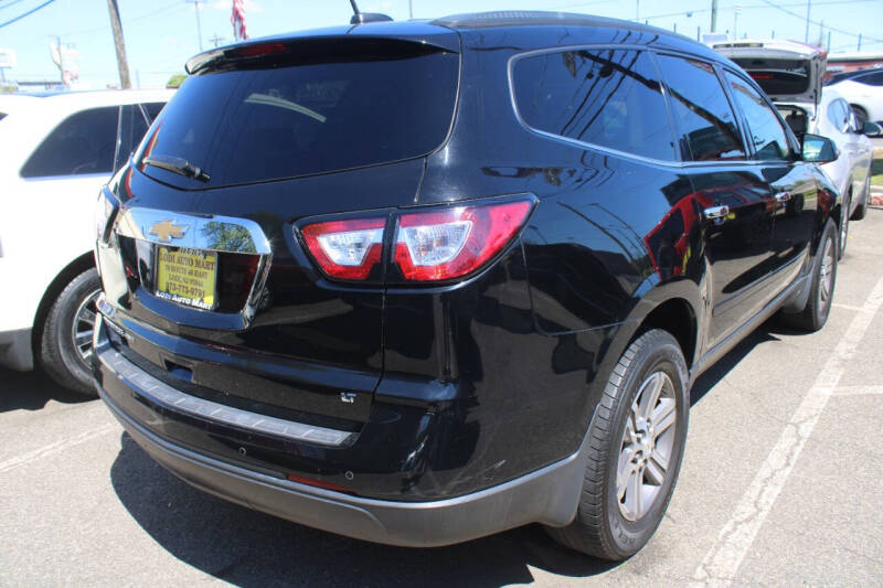 2017 Chevrolet Traverse LT