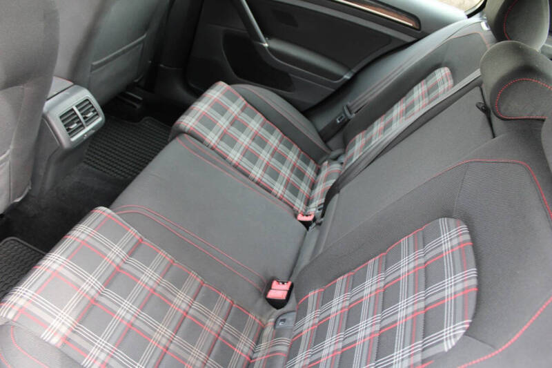 2015 Volkswagen Golf GTI S