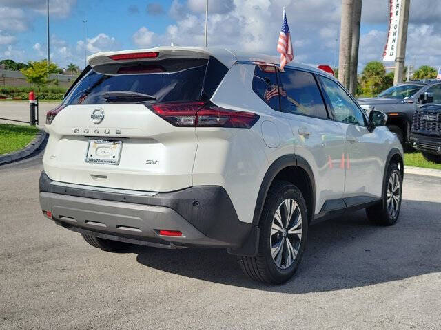 2021 Nissan Rogue SV