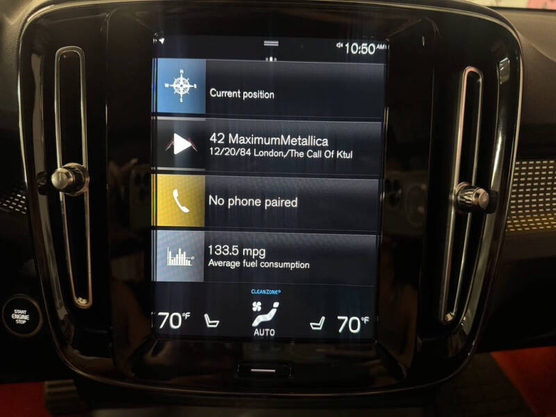 2021 Volvo XC40 T5 R-Design