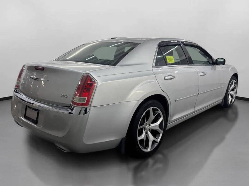 2011 Chrysler 300 Limited