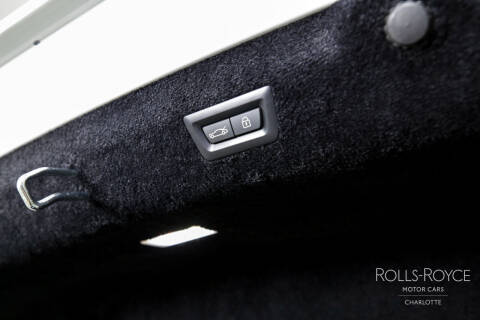 2024 Rolls-Royce Phantom EWB