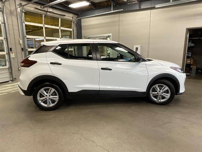 2022 Nissan Kicks S