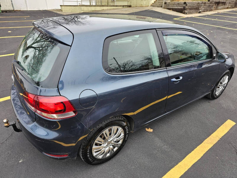 2010 Volkswagen Golf Base photo 10