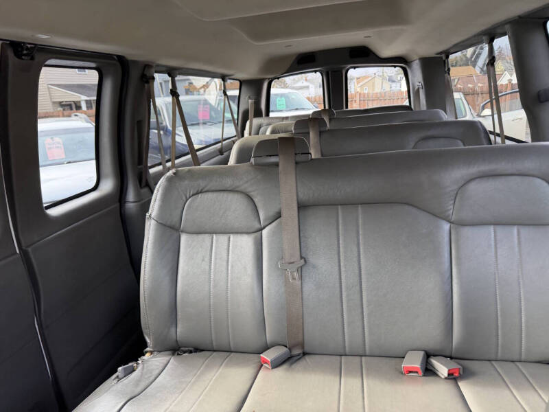 2017 Chevrolet Express LS 3500