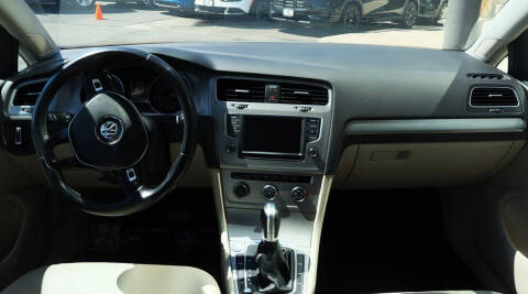 2017 Volkswagen Golf