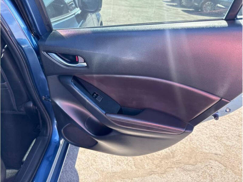 2017 Mazda MAZDA3 Touring