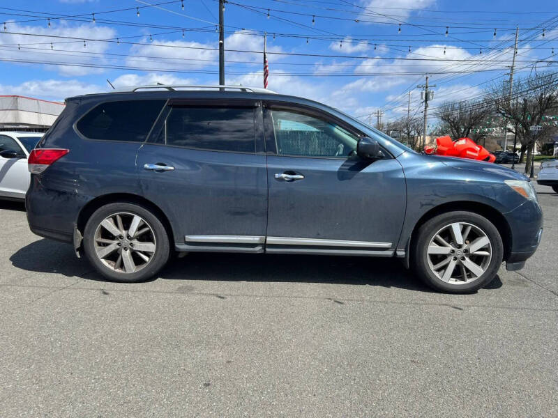 2016 Nissan Pathfinder Platinum