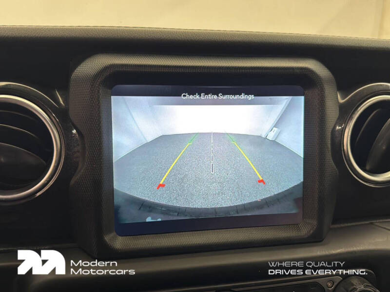 2020 Jeep Wrangler Unlimited Sahara Altitude