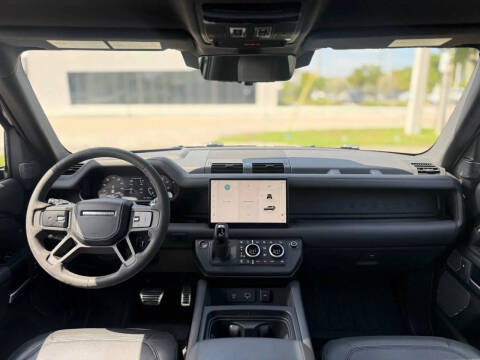 2023 Land Rover Defender 90 Carpathian Edition