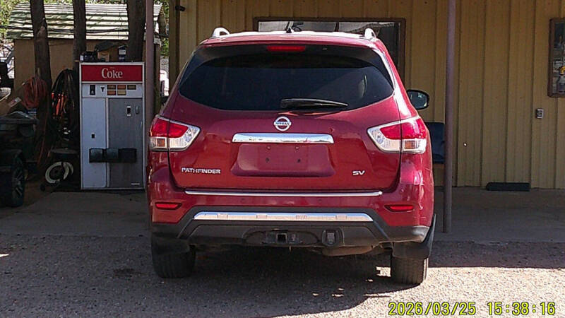 2015 Nissan Pathfinder SV