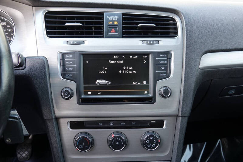 2016 Volkswagen Golf TSI S