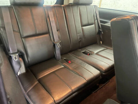 2014 Chevrolet Suburban LT