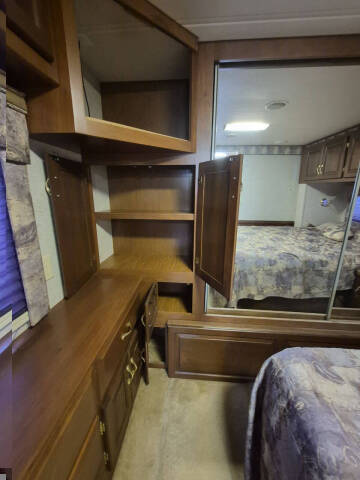 2002 Newmar Dutch Star 3852