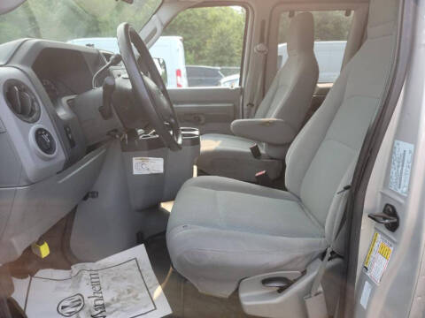 2010 Ford E-Series E-350 SD XL