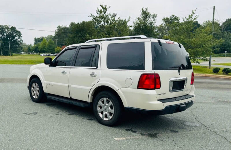 2006 Lincoln Navigator Luxury