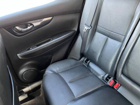 2017 Nissan Rogue Sport SL