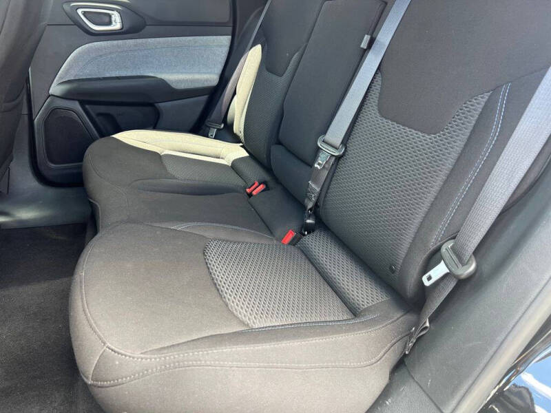 2023 Jeep Compass Sport