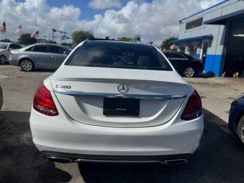 2016 Mercedes-Benz C-Class C 300