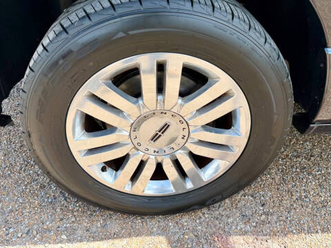 2013 Lincoln Navigator L