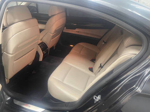 2009 BMW 7 Series 750Li