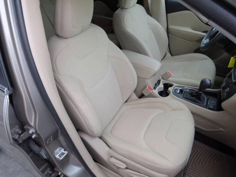 2019 Jeep Cherokee Latitude