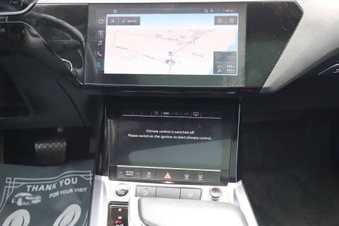 2024 Audi Q8 e-tron quattro Premium