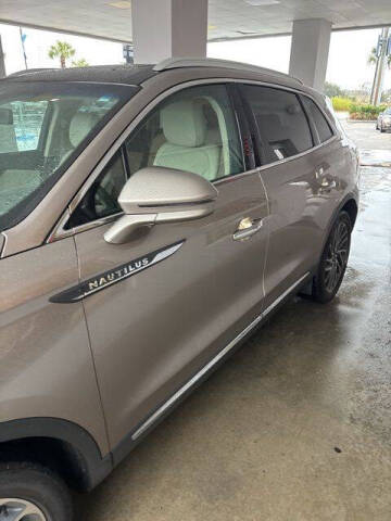 2020 Lincoln Nautilus Reserve