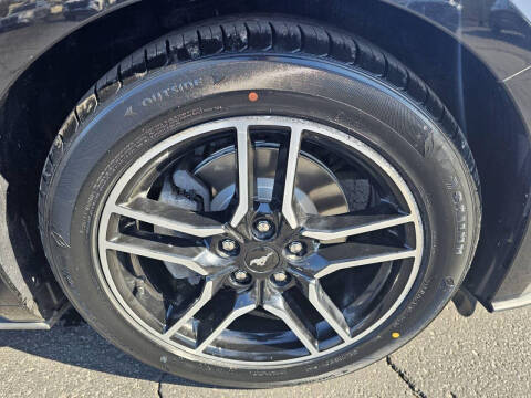 2022 Ford Mustang EcoBoost Premium