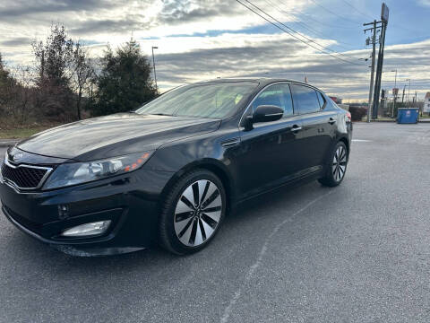 2011 Kia Optima for sale at PREMIER AUTO SALES in Martinsburg WV