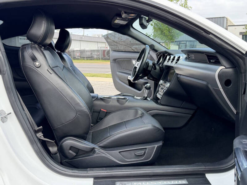 2020 Ford Mustang EcoBoost Premium