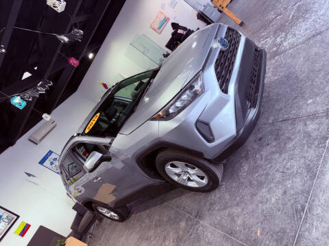 2019 Toyota RAV4 Hybrid LE