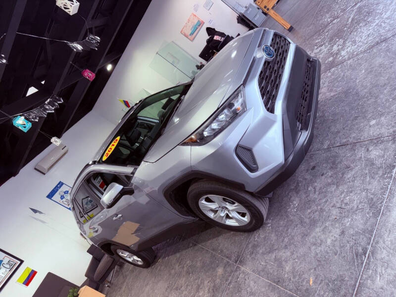 2019 Toyota RAV4 Hybrid LE
