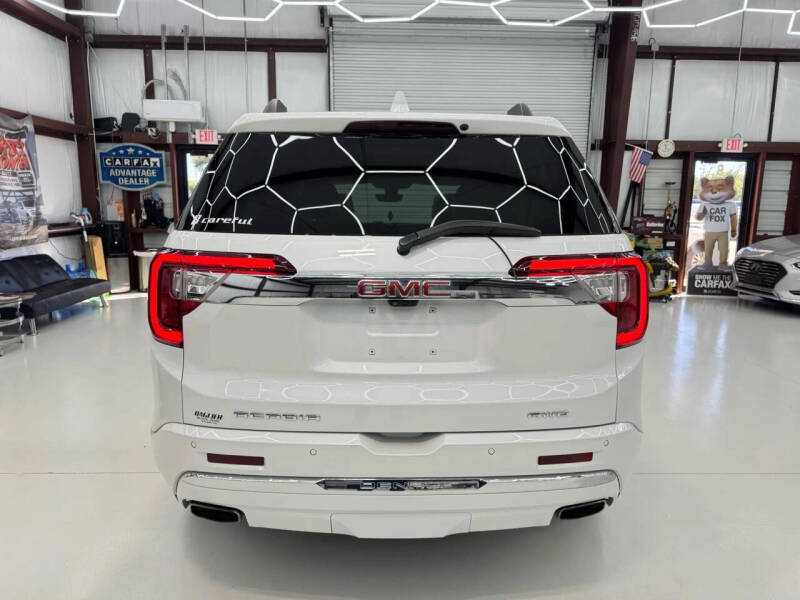 2023 GMC Acadia Denali