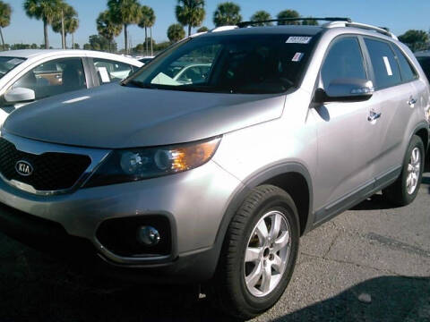 2013 Kia Sorento for sale at FLORIDA CAR TRADE LLC in Davie FL