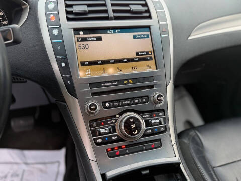 2017 Lincoln MKZ Premiere