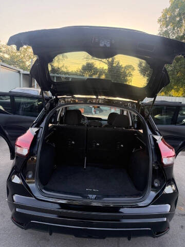 2022 Nissan Kicks S