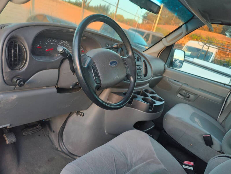 2007 Ford E-Series E-350 SD XLT