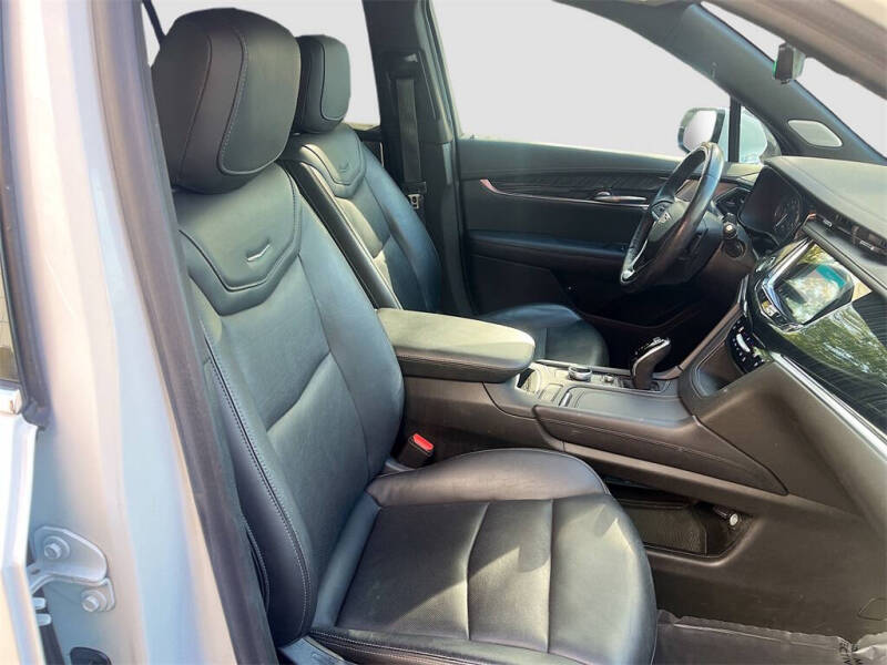 2022 Cadillac XT6 Premium Luxury