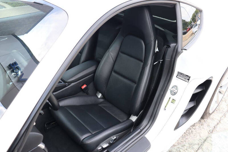 2019 Porsche 718 Cayman