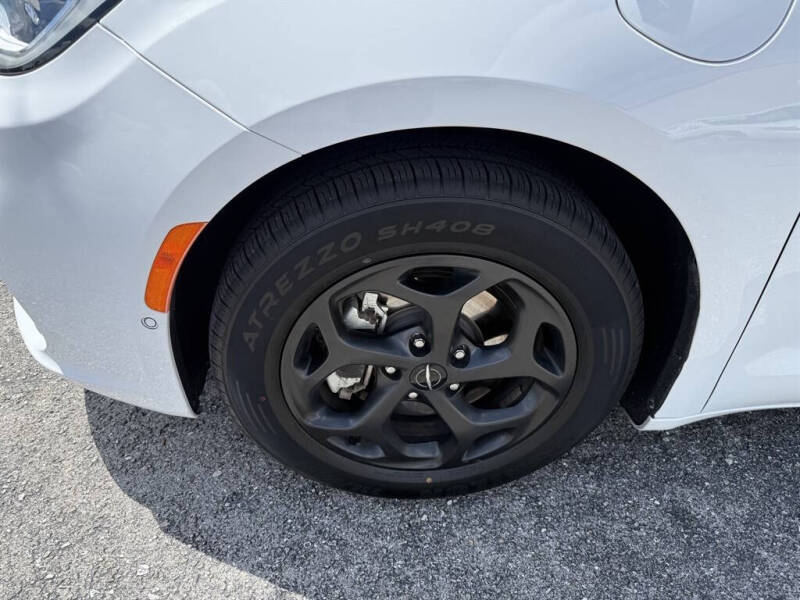 2024 Chrysler Pacifica Plug-In Hybrid