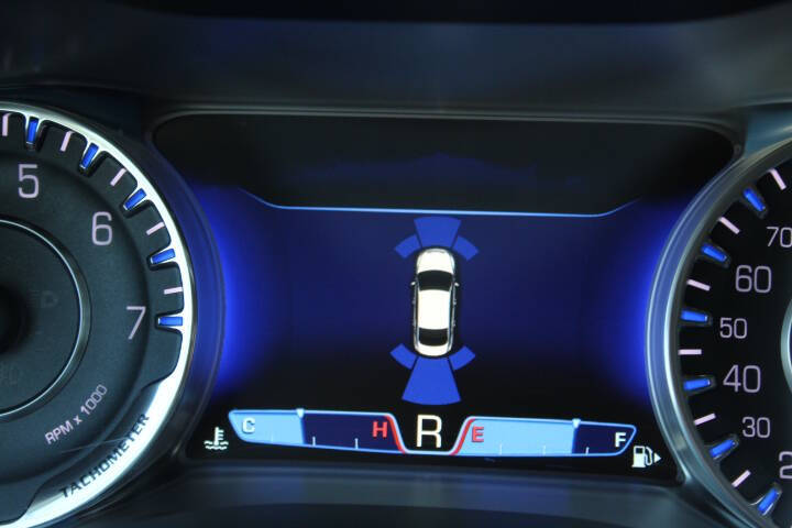 2016 Chrysler 200 C Platinum