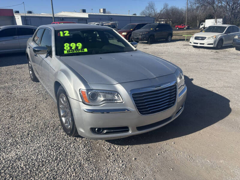 2012 Chrysler 300 Limited's photo