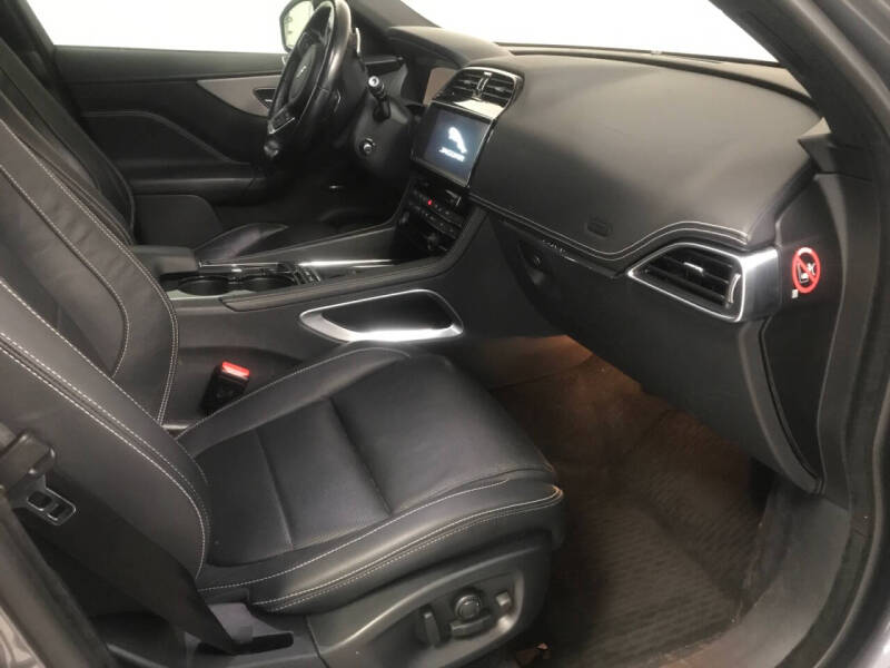 2017 Jaguar F-PACE S