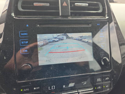 2017 Toyota Prius Three