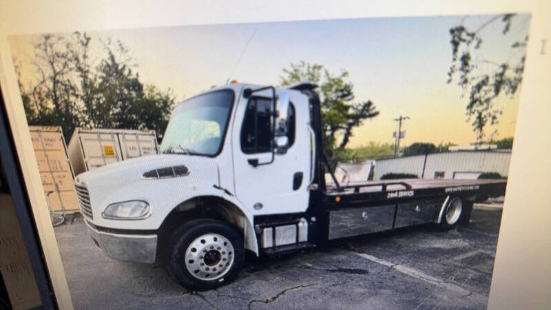 2020 Freightliner M2 106