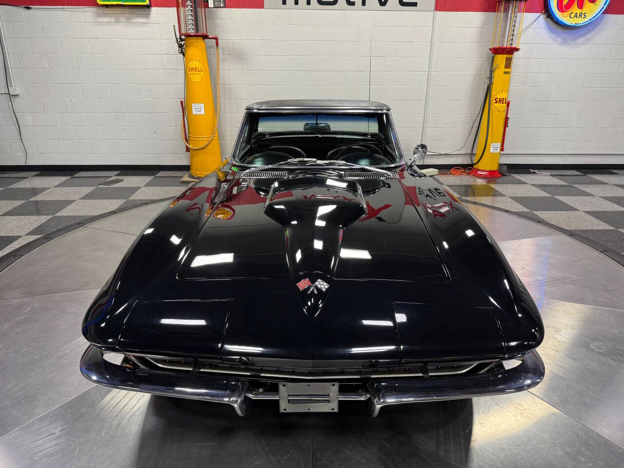 1966 Chevrolet Corvette 40
