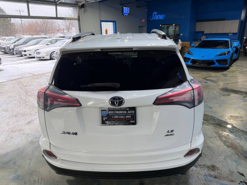 2016 Toyota RAV4 LE